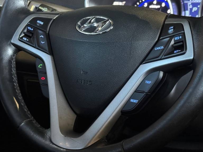 HYUNDAI - VELOSTER - 2012/2013 - Preta - R$ 67.900,00