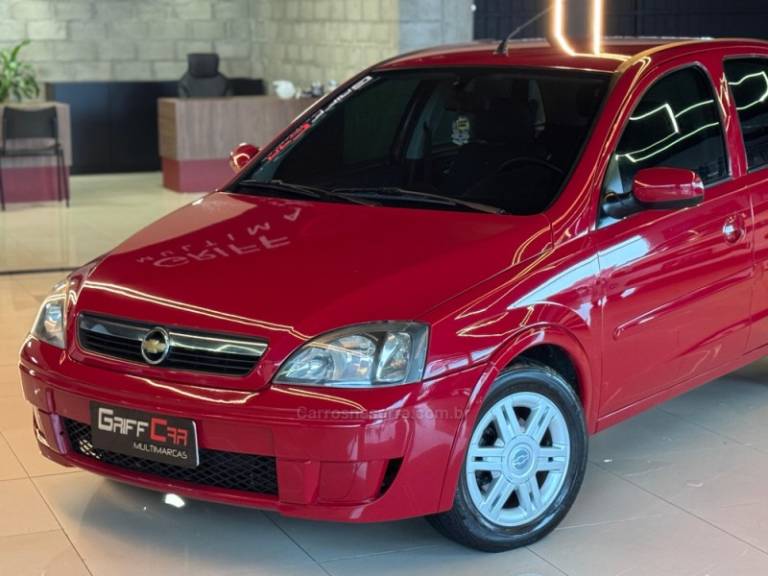 CHEVROLET - CORSA - 2008/2009 - Vermelha - R$ 35.900,00