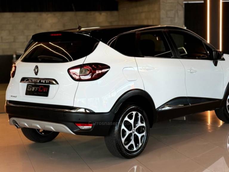 RENAULT - CAPTUR - 2018/2018 - Branca - R$ 77.900,00