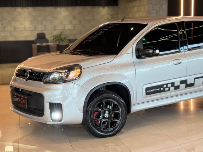 FIAT - UNO - 2014/2015 - Prata - R$ 44.900,00