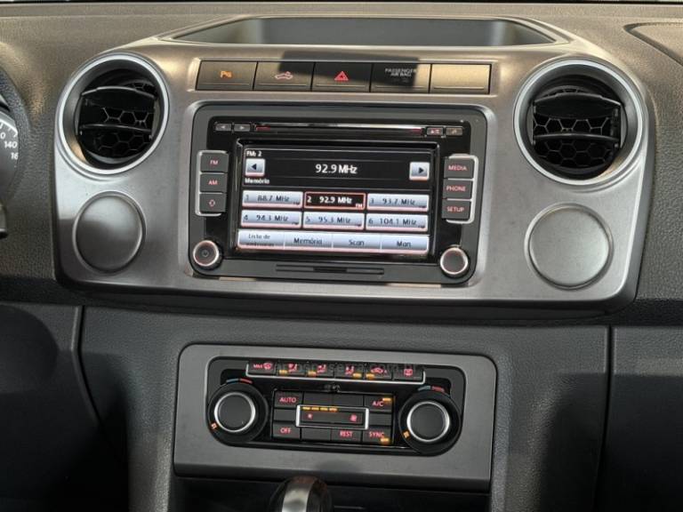 VOLKSWAGEN - AMAROK - 2015/2015 - Branca - R$ 114.900,00