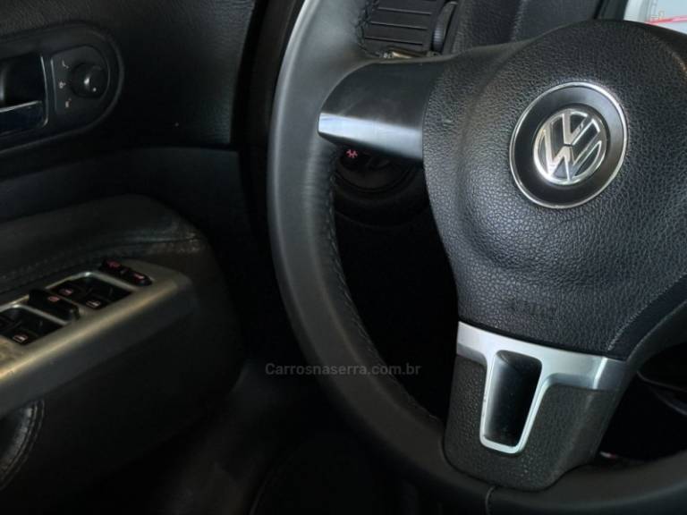 VOLKSWAGEN - GOLF - 2013/2013 - Preta - R$ 64.900,00
