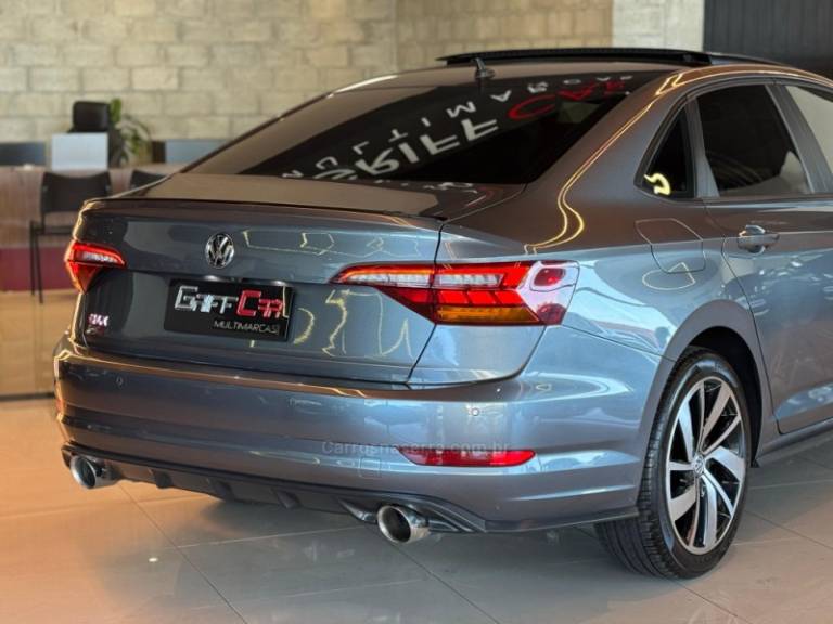 VOLKSWAGEN - JETTA - 2018/2019 - Cinza - R$ 159.900,00