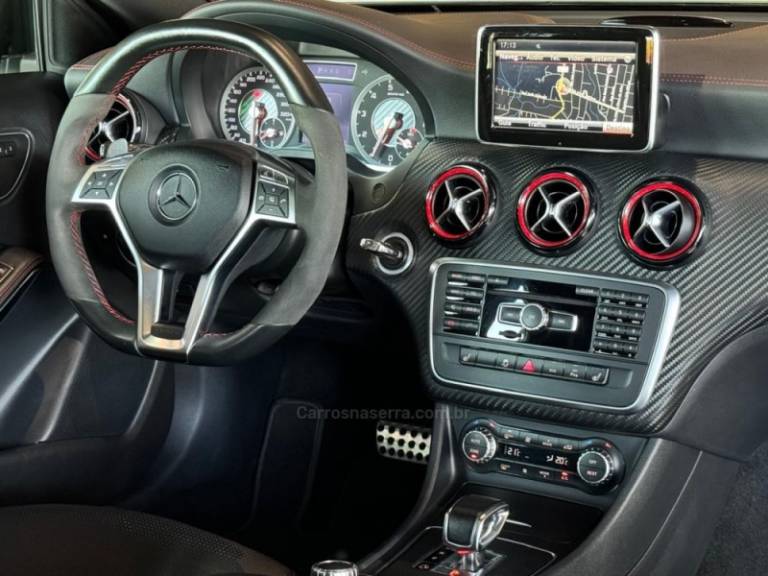 MERCEDES-BENZ - A 45 AMG - 2014/2015 - Branca - R$ 179.900,00