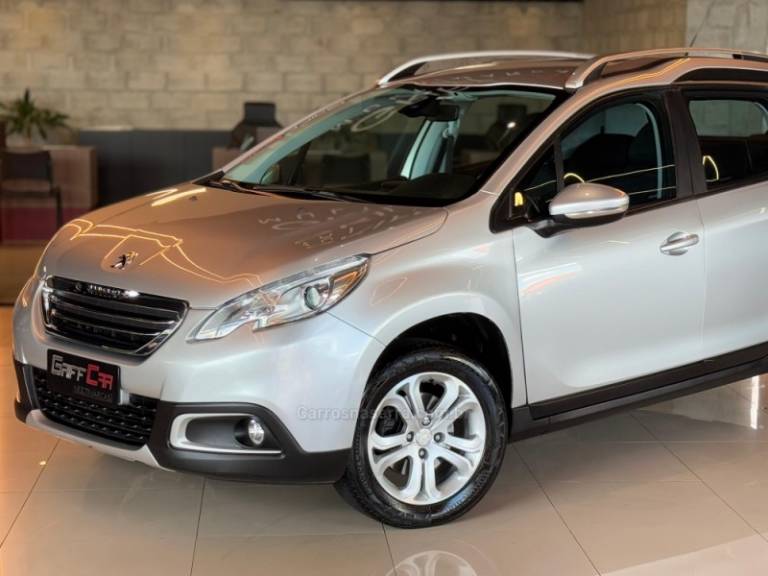 PEUGEOT - 2008 - 2016/2017 - Prata - R$ 54.900,00