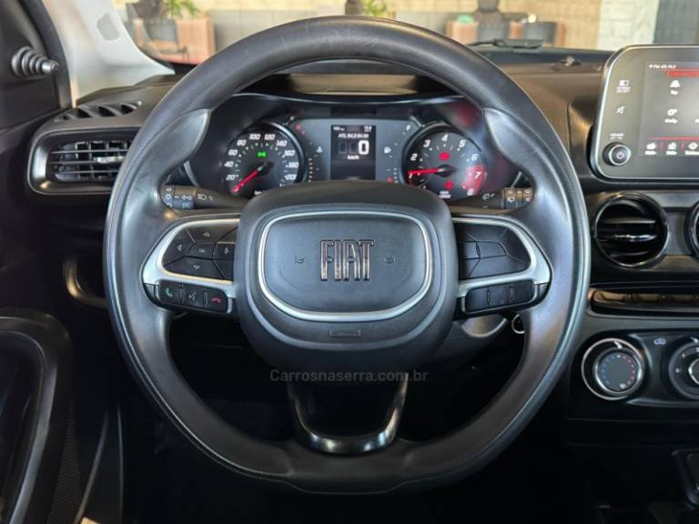 FIAT - ARGO - 2023/2024 - Branca - R$ 73.900,00
