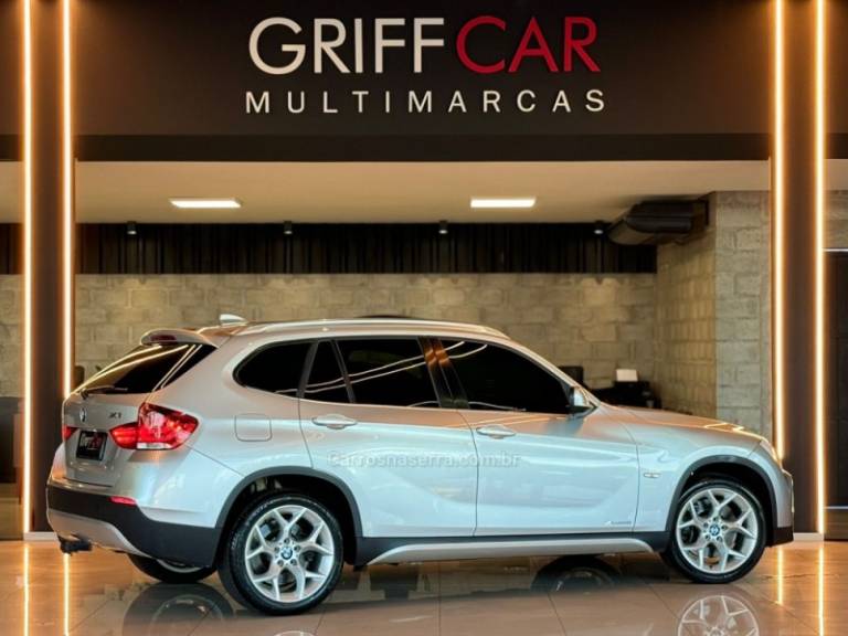 BMW - X1 - 2011/2012 - Prata - R$ 79.900,00