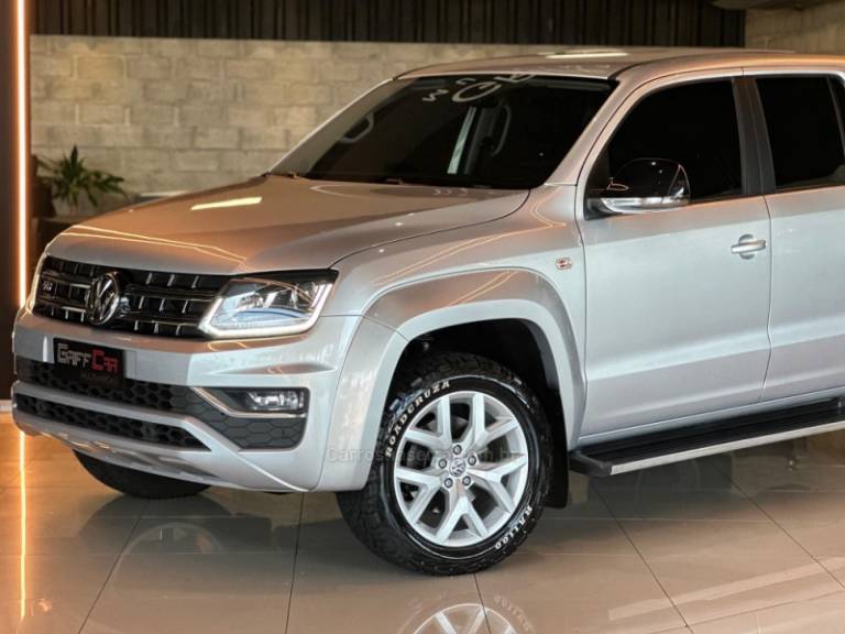 VOLKSWAGEN - AMAROK - 2018/2019 - Prata - R$ 163.900,00