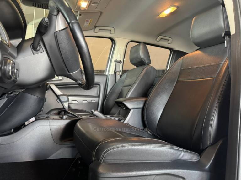 FORD - RANGER - 2021/2022 - Branca - R$ 199.900,00