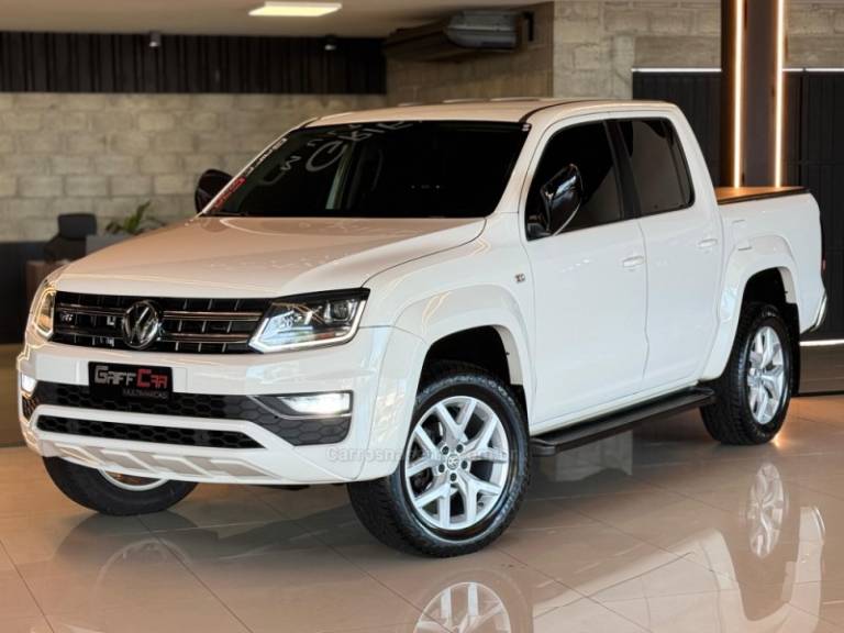 VOLKSWAGEN - AMAROK - 2018/2019 - Branca - R$ 149.900,00