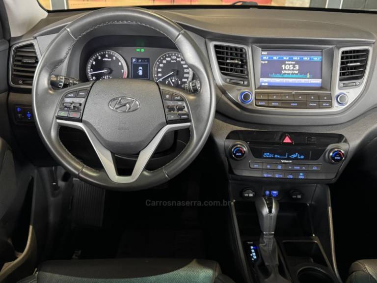 HYUNDAI - TUCSON - 2021/2022 - Cinza - R$ 129.900,00