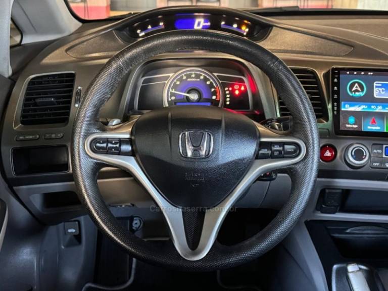 HONDA - CIVIC - 2011/2011 - Prata - R$ 63.900,00