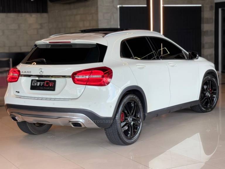 MERCEDES-BENZ - GLA 200 - 2014/2015 - Branca - R$ 114.900,00