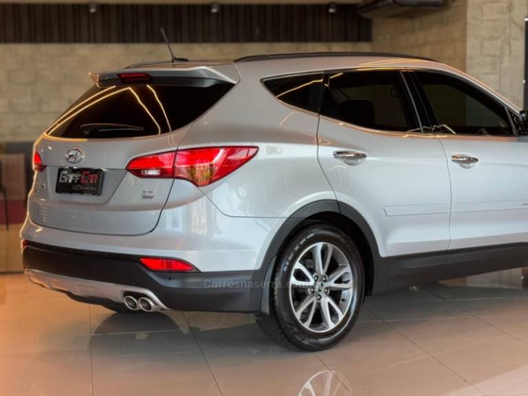 HYUNDAI - SANTA FÉ - 2013/2014 - Prata - R$ 97.900,00