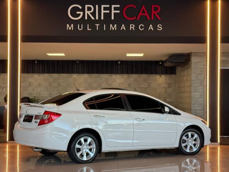 HONDA - CIVIC - 2013/2014 - Branca - R$ 68.900,00