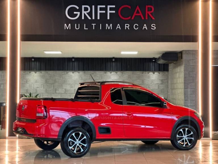 VOLKSWAGEN - SAVEIRO - 2018/2019 - Vermelha - R$ 78.900,00