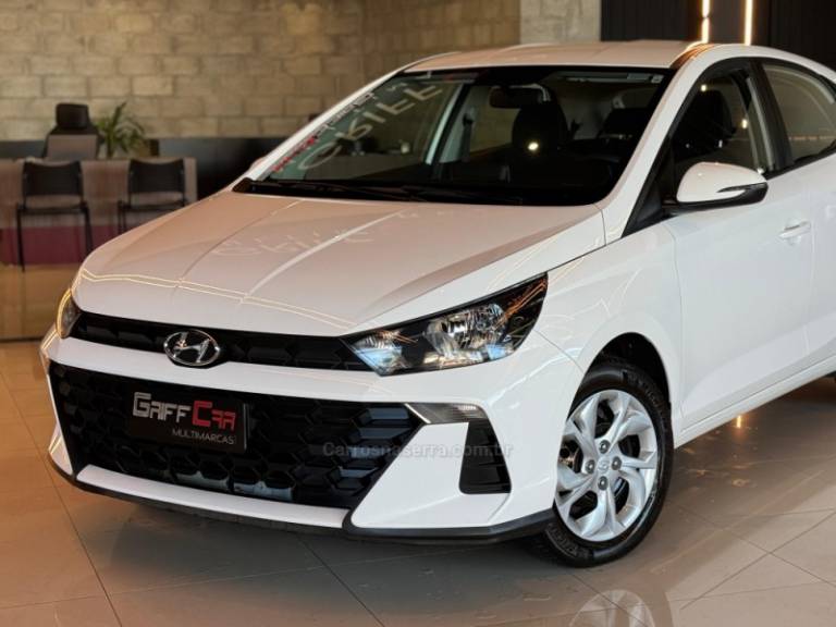 HYUNDAI - HB20 - 2023/2024 - Branca - R$ 72.900,00