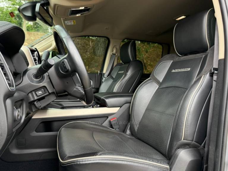RAM - 2500 LARAMIE - 2019/2020 - Prata - R$ 359.900,00