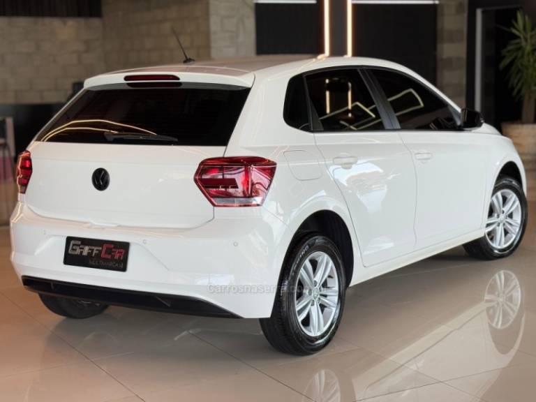 VOLKSWAGEN - POLO - 2018/2019 - Branca - R$ 66.900,00