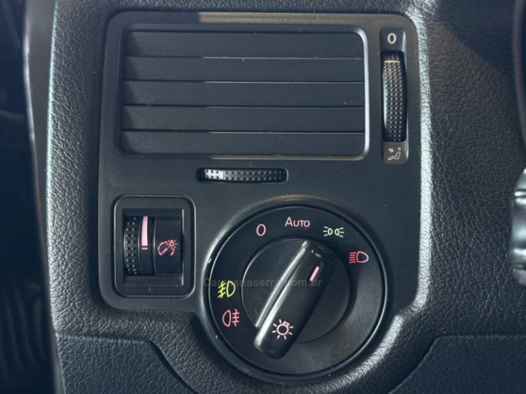 VOLKSWAGEN - GOLF - 2013/2013 - Preta - R$ 64.900,00