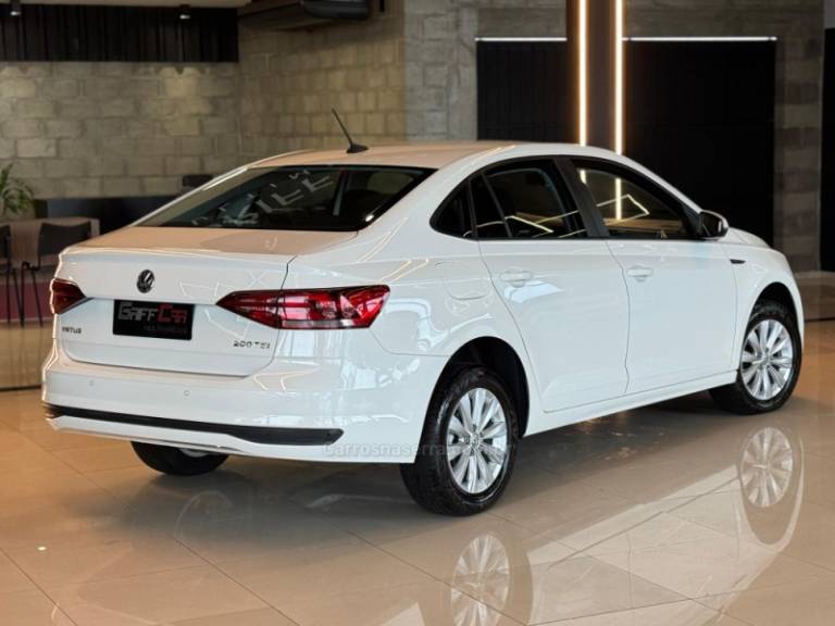 VOLKSWAGEN - VIRTUS - 2021/2022 - Branca - R$ 91.900,00