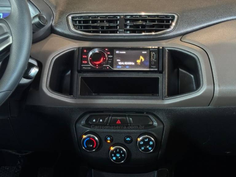 CHEVROLET - PRISMA - 2013/2013 - Branca - R$ 45.900,00