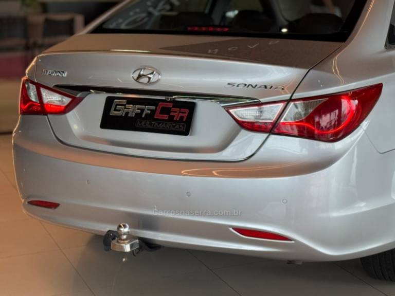 HYUNDAI - SONATA - 2011/2012 - Prata - R$ 71.900,00