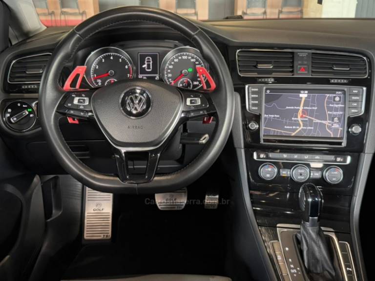 VOLKSWAGEN - GOLF - 2014/2014 - Vermelha - R$ 89.900,00