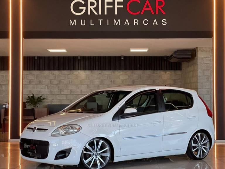 FIAT - PALIO - 2012/2013 - Branca - R$ 39.900,00