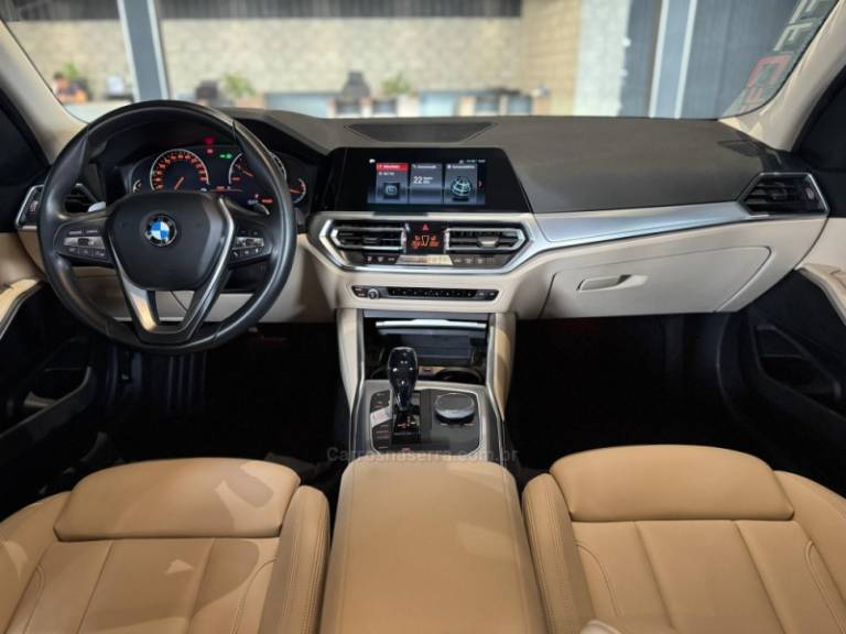 BMW - 320I - 2019/2020 - Branca - R$ 199.900,00