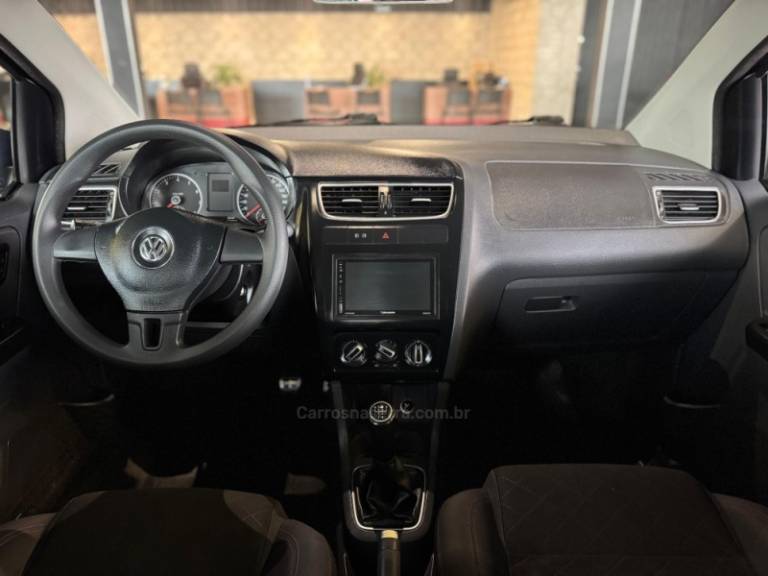 VOLKSWAGEN - FOX - 2013/2013 - Preta - R$ 43.900,00