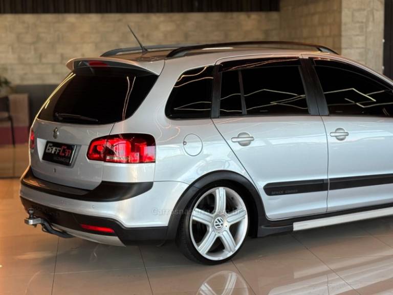 VOLKSWAGEN - SPACE CROSS - 2013/2013 - Prata - R$ 52.900,00