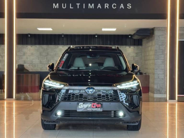 TOYOTA - COROLLA - 2024/2025 - Preta - R$ 205.900,00