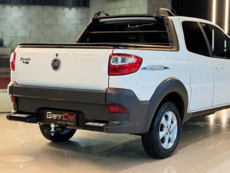 FIAT - STRADA - 2019/2020 - Branca - R$ 81.900,00