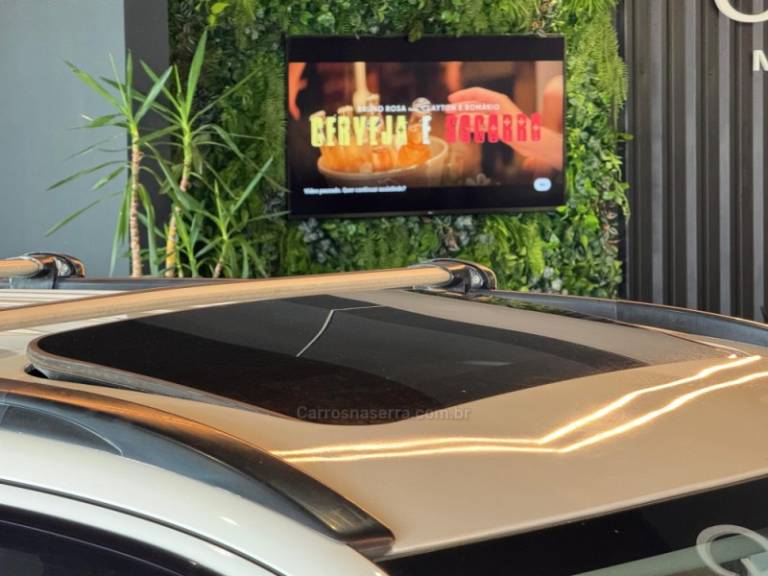 MITSUBISHI - OUTLANDER - 2013/2014 - Branca - R$ 81.900,00