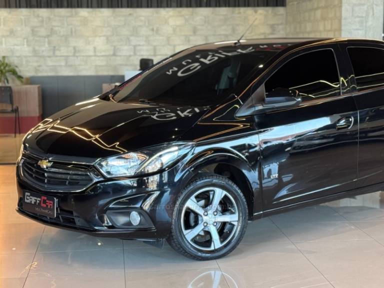 CHEVROLET - PRISMA - 2018/2019 - Preta - R$ 66.900,00