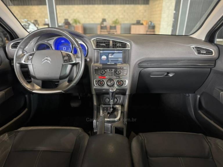 CITROËN - C4 LOUNGE - 2014/2015 - Preta - R$ 39.900,00