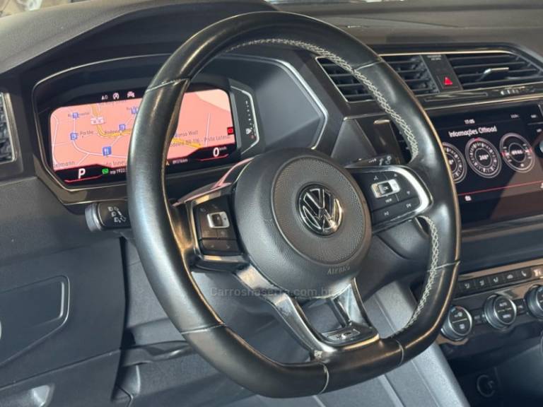 VOLKSWAGEN - TIGUAN - 2020/2020 - Branca - R$ 179.900,00