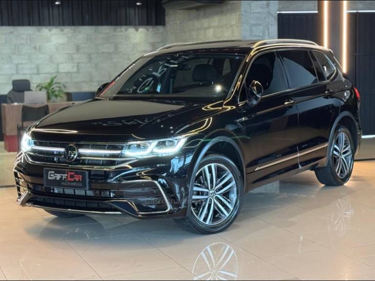VOLKSWAGEN - TIGUAN - 2024/2024 - Preta - R$ 246.900,00