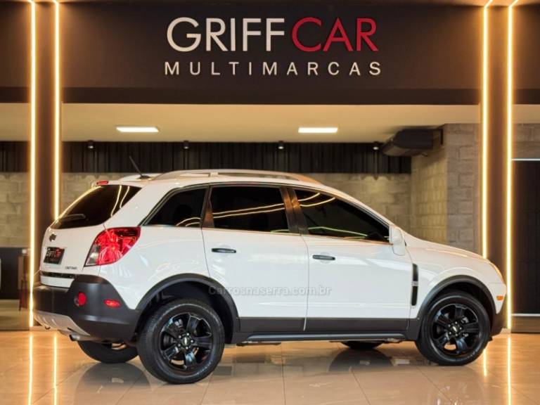 CHEVROLET - CAPTIVA - 2012/2013 - Branca - R$ 49.900,00