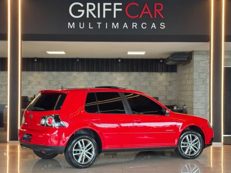 VOLKSWAGEN - GOLF - 2011/2012 - Vermelha - R$ 59.900,00