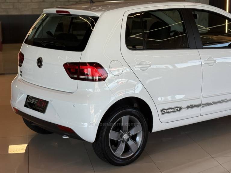 VOLKSWAGEN - FOX - 2019/2019 - Branca - R$ 61.900,00
