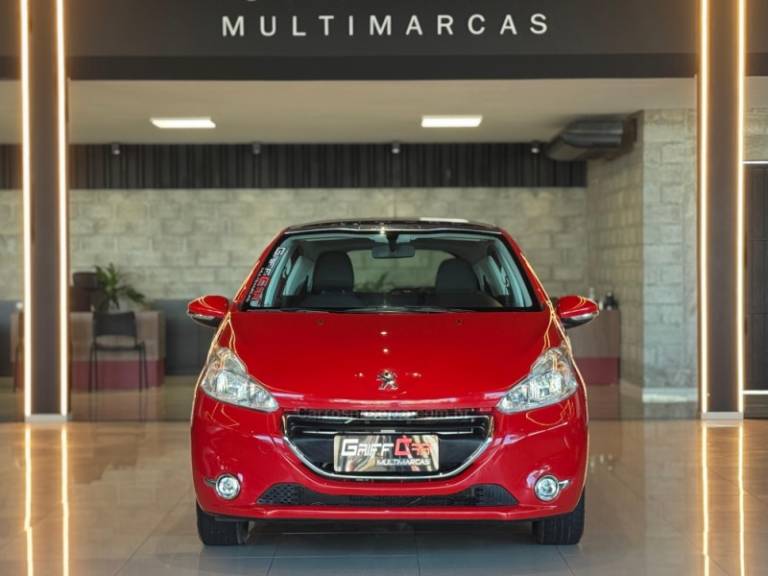 PEUGEOT - 208 - 2014/2015 - Vermelha - R$ 44.900,00