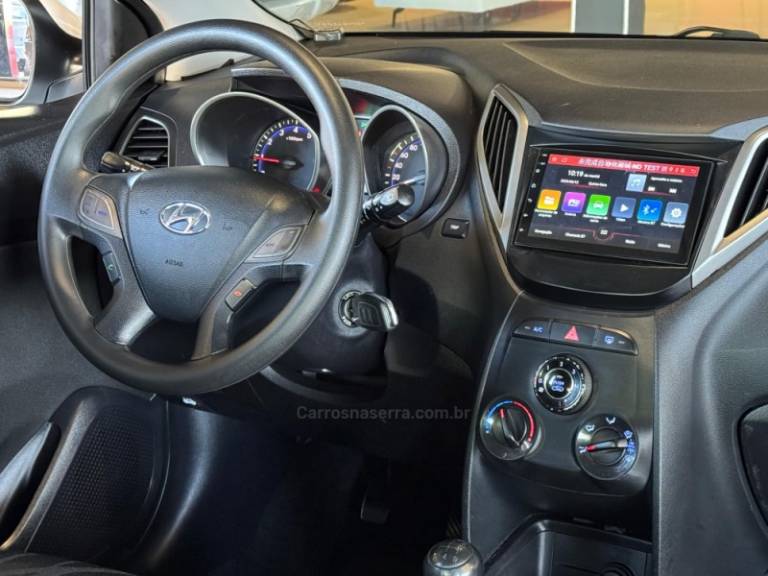 HYUNDAI - HB20 - 2013/2014 - Branca - R$ 44.900,00