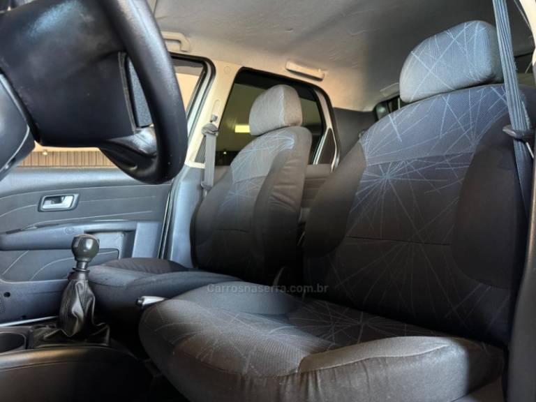 FIAT - PALIO - 2007/2008 - Prata - R$ 32.900,00