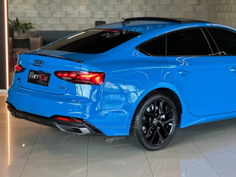 AUDI - A5 - 2021/2021 - Azul - R$ 309.900,00