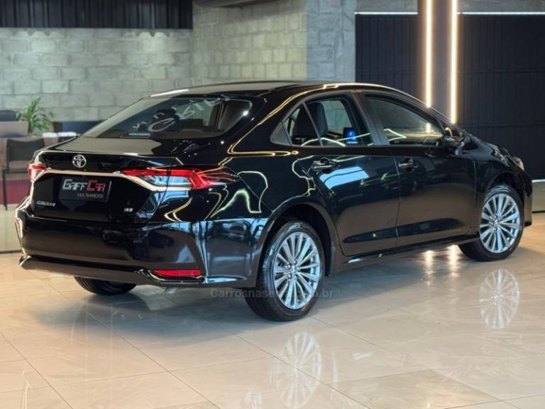 TOYOTA - COROLLA - 2024/2024 - Preta - R$ 152.900,00