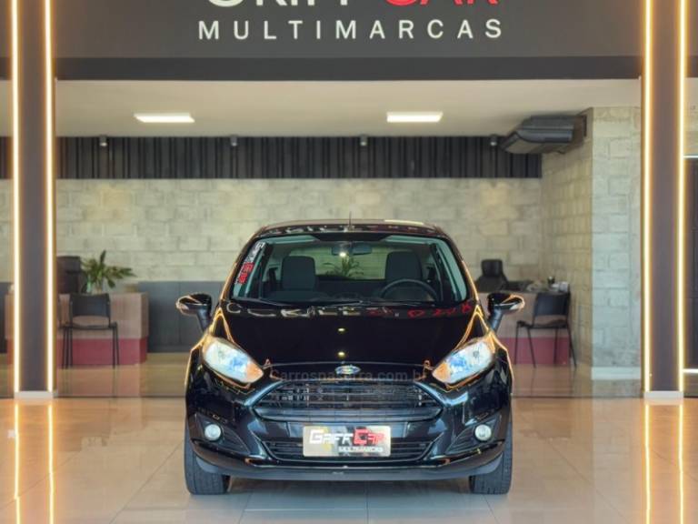 FORD - FIESTA - 2013/2014 - Preta - R$ 46.900,00