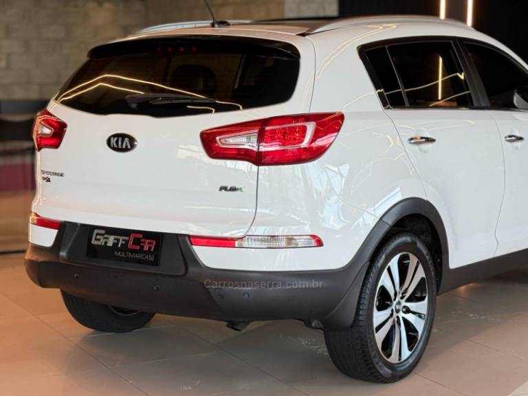 KIA MOTORS - SPORTAGE - 2013/2014 - Branca - R$ 84.900,00