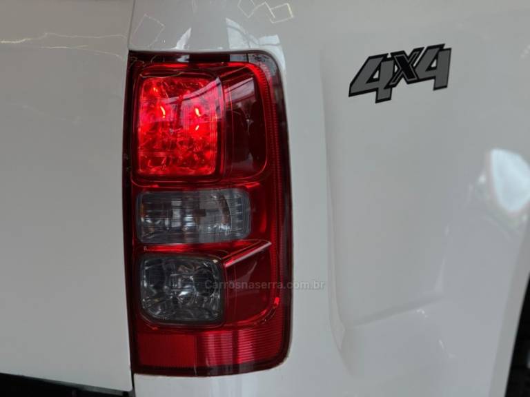 CHEVROLET - S10 - 2017/2018 - Branca - R$ 126.900,00